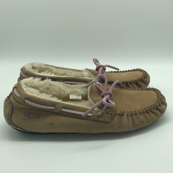 UGG Shoes - Ugg Dakota Slippers